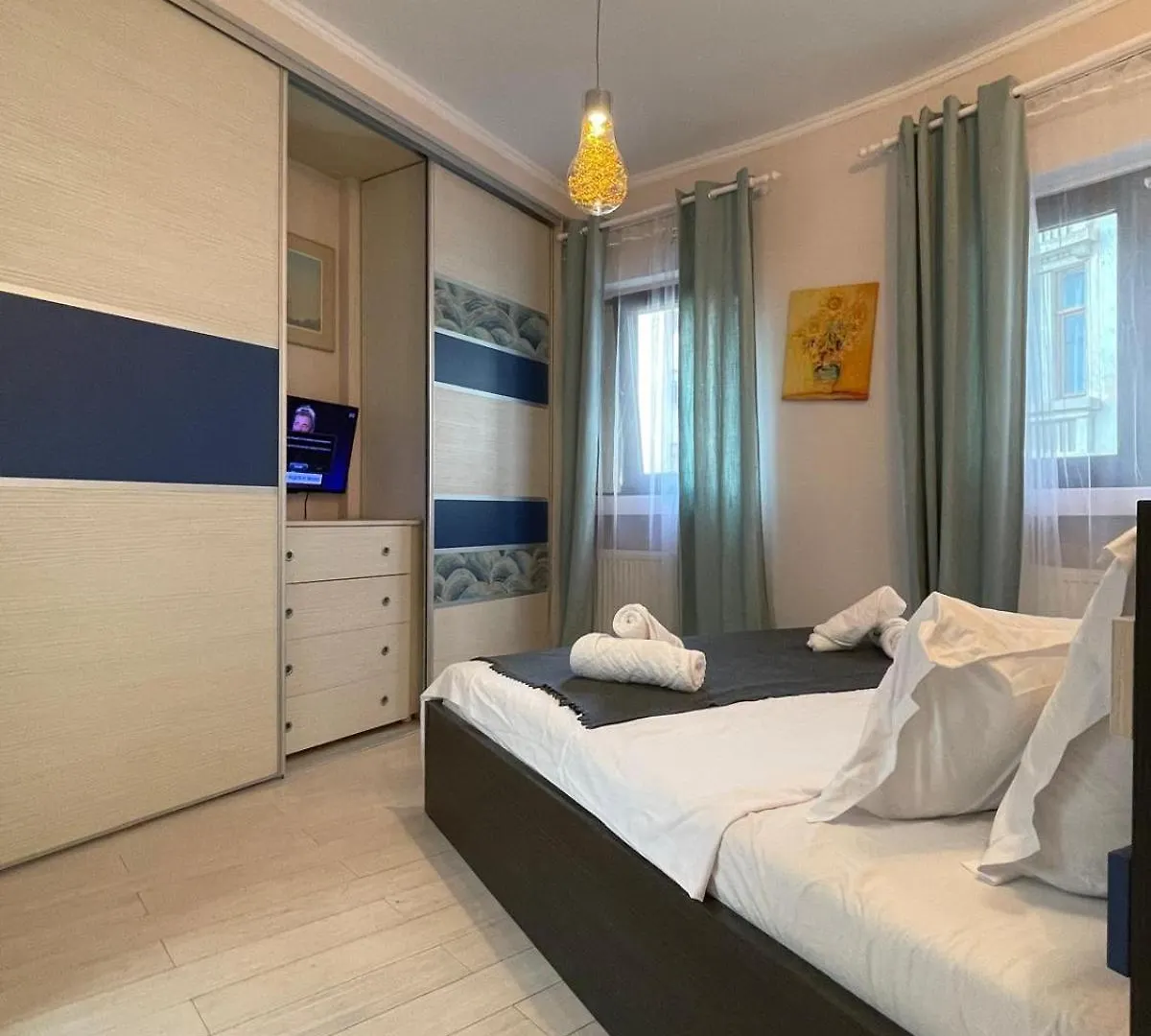 Apartment Van Gogh Studio Old City Bucharest Romania
